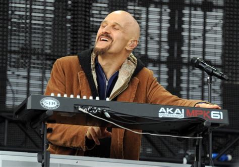 tim booth net worth.